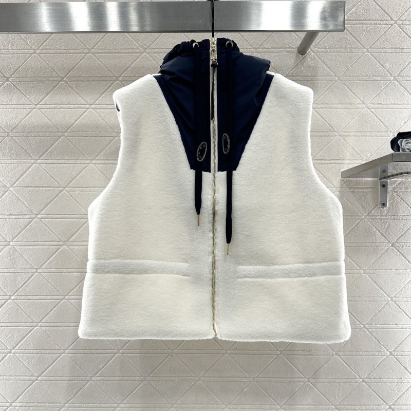 l0vis Vvtt0n outwear